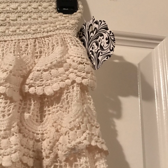 M U.S.A. Lace tiered shorts - Picture 5 of 10